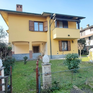 Villa bifamiliare in vendita a Marudo Lodi