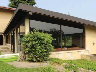 Villa in vendita a Fino Mornasco Como