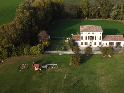 Villa in Vendita a Mirano Mirano