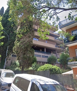 Appartamento in Via Domenico Lupatelli 82 in zona Portuense, Magliana a Roma