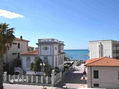 Bilocale nuovo vista mare centrale San Vincenzo