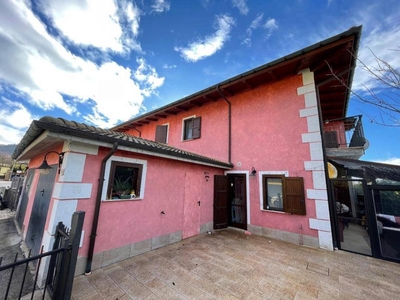 villa in vendita a San Demetrio ne' Vestini