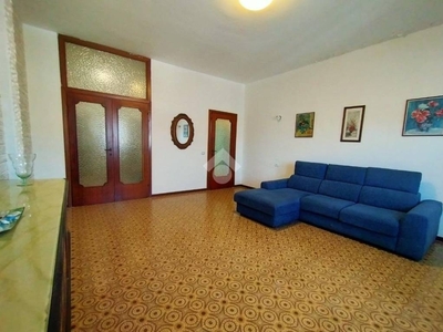 Appartamento in affitto a Terracina via bachelet, 66