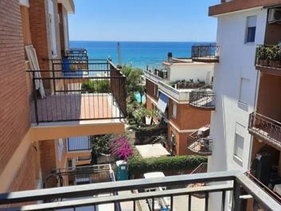 Appartamento in affitto a Terracina via Sicilia, 5