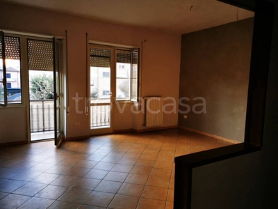 Appartamento in in affitto da privato a Isola del Liri via Lungoliri Pirandello, 30