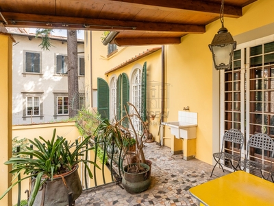 Appartamento in vendita 4 Stanze da letto a Lucca