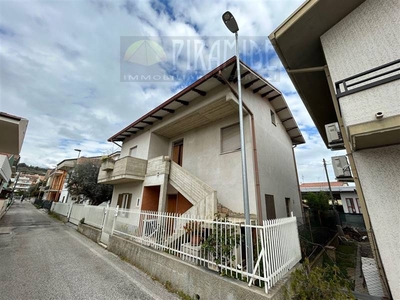 Casa singola abitabile a Tortoreto