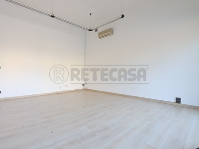 Immobile commerciale in Affitto a Vicenza, 500€, 34 m²