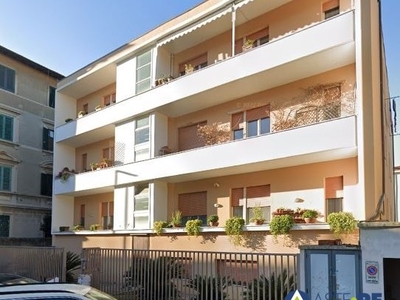 Quadrilocale in Vendita a Livorno, 117'000€, 114 m²