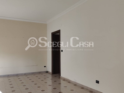 Trilocale in Affitto a Palermo, zona Pitrè, 600€, 80 m²