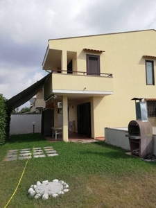 Villa a Schiera in affitto a Sabaudia