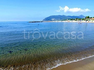 Villa a Schiera in affitto a Terracina riva del Circeo Santa Monica