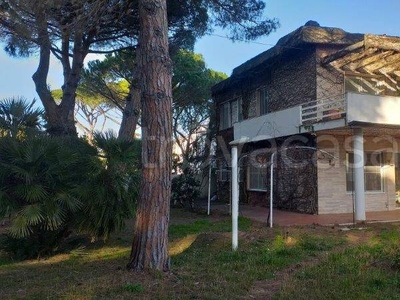 Villa Bifamiliare in affitto a San Felice Circeo piazza Italo Gemini