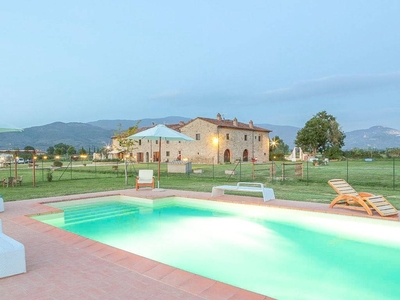 Appartamento a Cortona con piscina, barbecue e giardino
