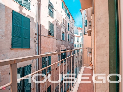 Appartamento in Affitto in Via di Fossatello 2 a Genova