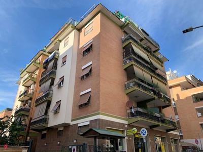 Appartamento in Affitto in Via Federico de Roberto a Roma