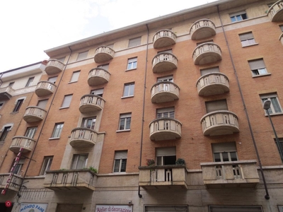 Appartamento in Affitto in Via Fratelli Carle 45 a Torino