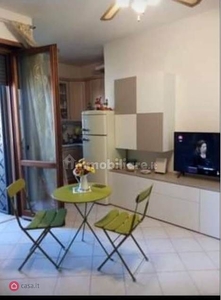 Appartamento in Affitto in Via Realmonte a Roma