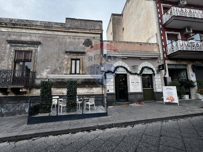 Bar in vendita a Belpasso via Roma, 261