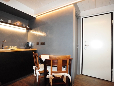 Monolocale in Affitto a Torino, zona San Salvario, 700€, 50 m², arredato