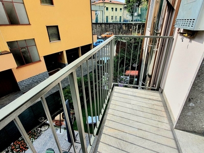 Bilocale in Vendita a Como, 124'000€, 70 m²