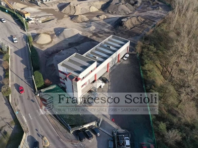 Capannone Industriale in vendita a Gerenzano via Risorgimento 171,