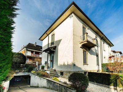 Casa Bi/Trifamiliare in Vendita in Via Vezza D'Oglio 6 a Bergamo