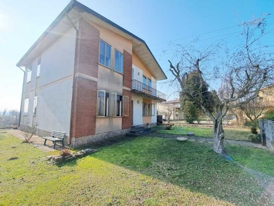 Casa Bifamiliare in Vendita ad Rovigo - 104000 Euro