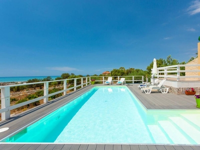 Cozy Villa near Spiaggia Pezza Filippa - 2km