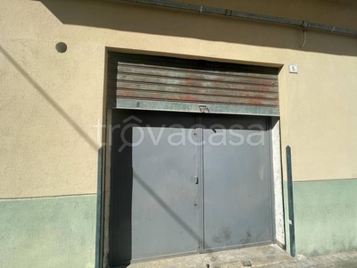 Magazzino in vendita a Palermo via Pippo Rizzo, 5