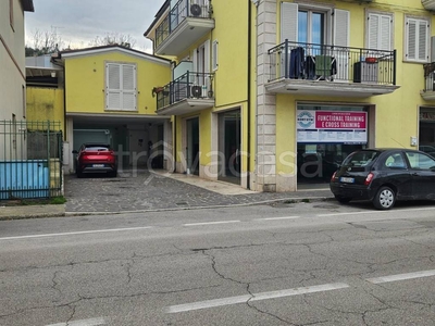 Negozio in in vendita da privato a Porto San Giorgio via Fratelli Rosselli, 85