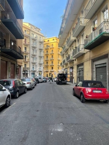 Negozio in vendita a Catania via Tripolitania