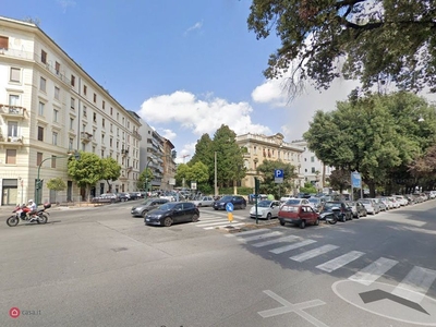 Negozio/Locale commerciale in Affitto in Via Luigi Settembrini a Roma