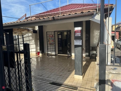 Negozio/Locale commerciale in Vendita in Viale della Stazione a Zagarolo