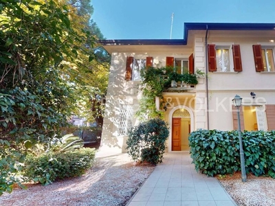 Esclusiva villa in vendita Viale Ludovico Ariosto, 20, Riccione, Emilia-Romagna