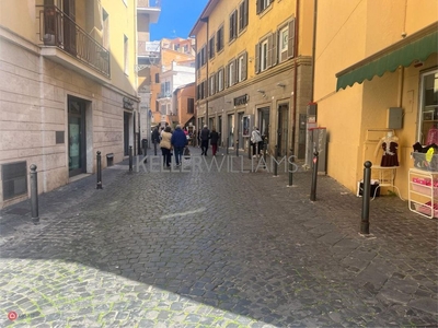 Ristorante in Vendita in Piazza del Gesù a Frascati