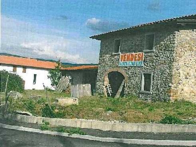 Rustico-Casale-Corte in Vendita ad Bibbiena - 330000 Euro