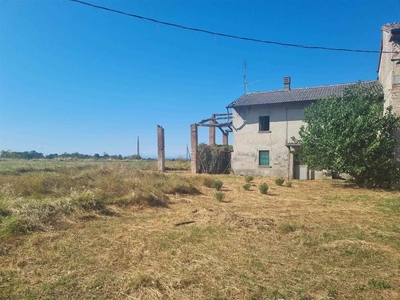 Rustico / Casale in vendita a Agazzano - Zona: Sarturano