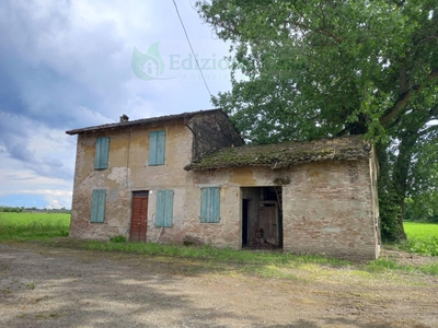 Rustico / Casale in vendita a Fontanellato - Zona: Albareto