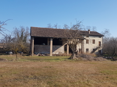Rustico / Casale in vendita a Fontevivo