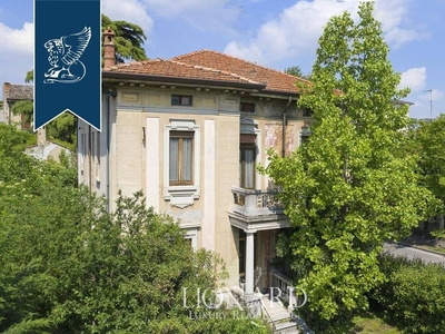 Prestigiosa villa di 400 mq in vendita, Castiglione delle Stiviere, Italia