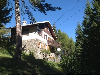 Villa in vendita a Bobbio