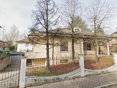 Villa in vendita a Piacenza