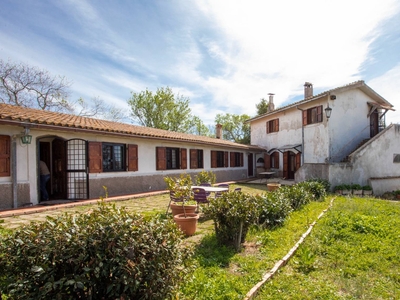 Villa in vendita a Tarquinia - Zona: Campagna