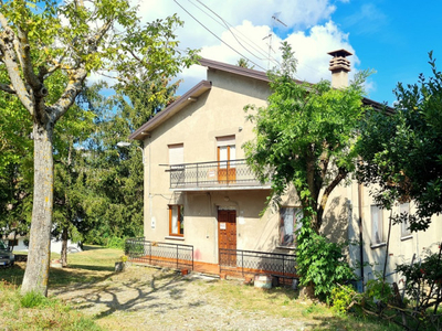 Villa in vendita a Vernasca - Zona: Vezzolacca