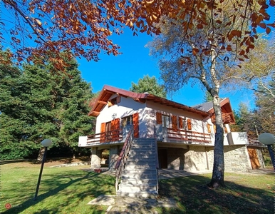 Villa in Vendita in QHMV+Q2 a Rufina