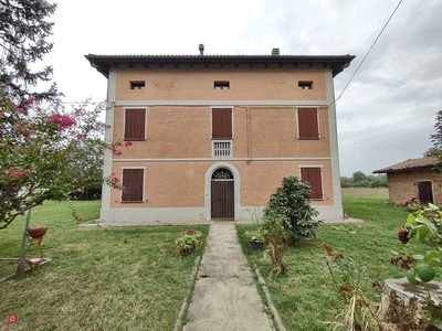 Villa in Vendita in Via Buco 8 a Castelfranco Emilia