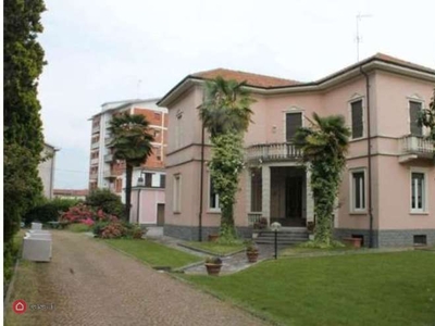 Villa in Vendita in Via della Liberazione 25 a Gallarate