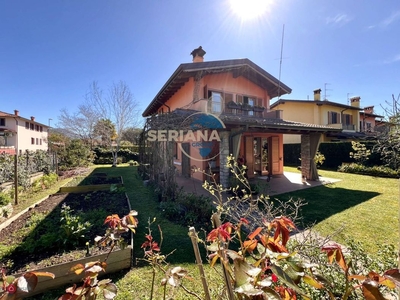 Villa in Vendita in Via Prati Molini a Cenate Sopra