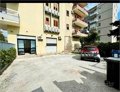 Vle Epipoli locale con parchegg privato3479246944